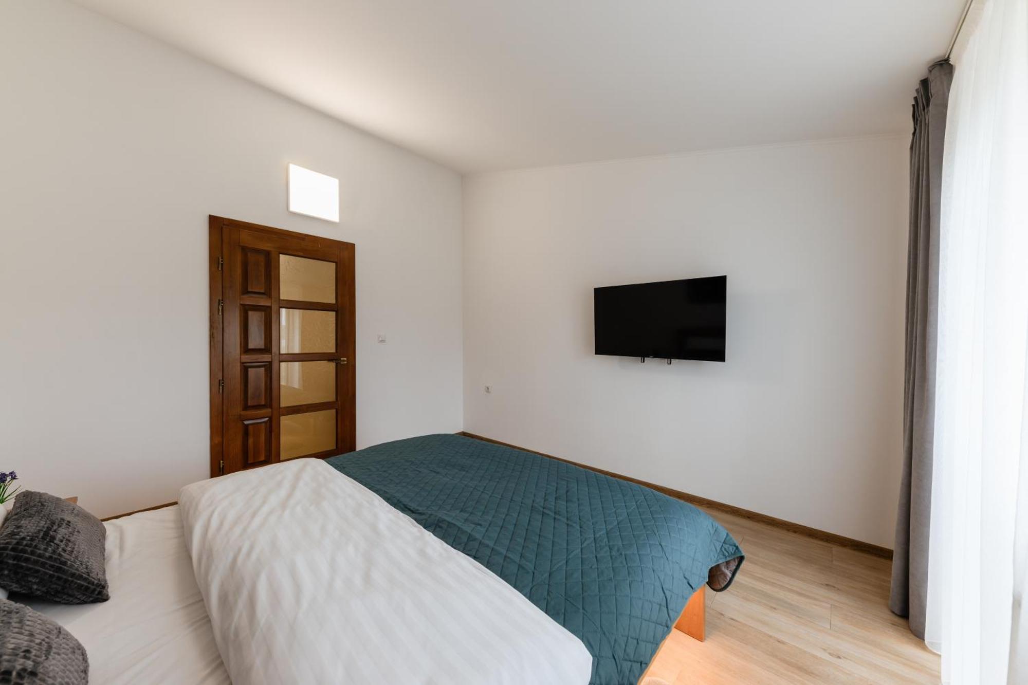 Luxury Apartments Uzhorod Exterior foto